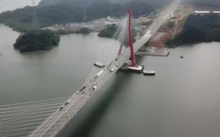 Jokowi Resmikan Pembangunan Jembatan Pulau Balang, Hutama Karya Berkomitmen Dukung Kemajuan IKN - JPNN.com