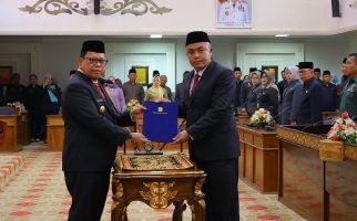 Aprizal Hasyim Resmi Jabat Pj Sekda Palembang, Ucok Damenta Beri Pesan Begini - JPNN.com