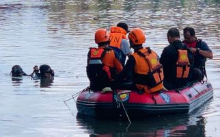 Seorang Anak Tenggelam di Sungai Karang Mumus Samarinda, Tim SAR Bergerak Melakukan Pencarian - JPNN.com