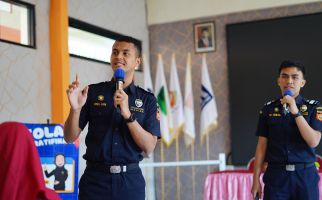 Bea Cukai Kenalkan PKN STAN ke Para Siswa Lewat Kegiatan Customs Goes to School - JPNN.com