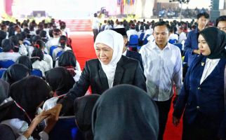 Berhasil Mewujudkan Stabilitas Ekonomi & Keamanan Jatim, Khofifah Pemimpin Berprestasi - JPNN.com