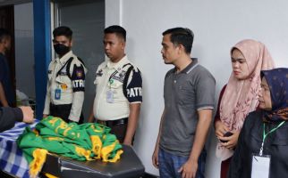 Makam Afif Maulana Dibongkar, Dokter Forensik Kumpulkan 19 Sampel untuk Autopsi Ulang - JPNN.com