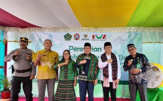 Kemenag Resmikan Kampung Zakat Reworena Barat di NTT - JPNN.com