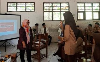 Pacu Semangat Belajar, Dosen UIN Banten Dorong Remaja Desa Tempuh Perguruan Tinggi - JPNN.com