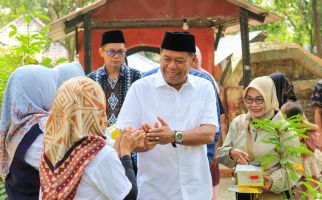 Eman Suherman Berkomitmen Kembangkan Desa Wisata Religi di Majalengka - JPNN.com