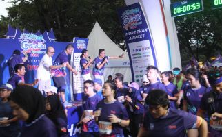 Ribuan Peserta Antusias Ikuti RunXperience 2024 di TMII - JPNN.com