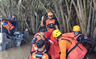 Korban Keempat Jembatan Ambruk di Lalan Ditemukan Sejauh 3 Km dari TKP - JPNN.com