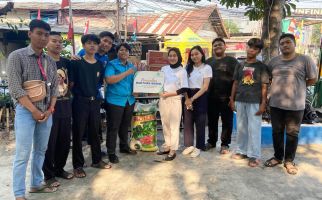Korban Kebakaran di Manggarai Terima Bantuan Sosial - JPNN.com