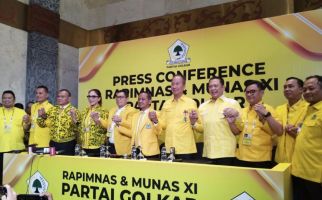 Bahlil Jawab Isu Jokowi Bakal jadi Ketua Dewan Pembina Golkar: Enggak Ada - JPNN.com