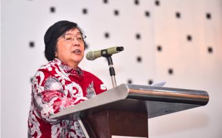 Menteri LHK Siti Nurbaya: Kepala Daerah Harus Perkuat Pemahaman Tata Kelola Karbon - JPNN.com