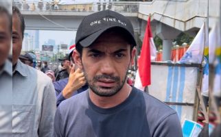 Ikut Turun Demo, Reza Rahadian: Ini Negara Bukan Milik Keluarga Tertentu - JPNN.com