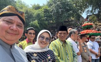 Menko Airlangga Terkesan dengan Prosesi Budaya Saparan Apem Yaa Qawiyyu - JPNN.com