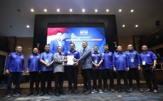 Demokrat Resmi Dukungan Poltak-Anugerah di Pilkada Toba 2024 - JPNN.com