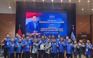 AHY Serahkan SK kepada Jagoan Demokrat di Kutim & Bontang, Irwan: Mari Berjuang - JPNN.com