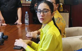 Bunga Zainal jadi Korban Investasi Bodong, Total Kerugian Mencapai Rp 15 Miliar - JPNN.com