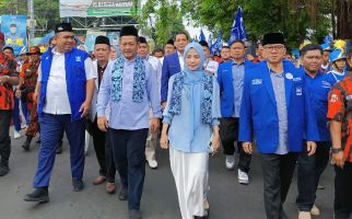 Debat Perdana Pilbup Serang, Zakiyah-Najib Janjikan Kesejahteraan Tenaga Kerja Lokal - JPNN.com