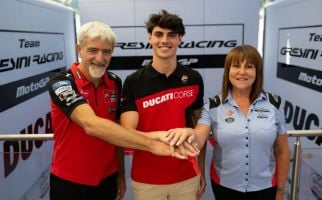 Fermin Aldeguer Resmi Menggantikan Marc Marquez di Gresini Mulai MotoGP 2025 - JPNN.com