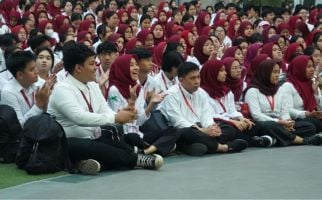 Universitas Bakrie Sambut Mahasiswa Baru 2024, Anindya: Pertama, Bangunlah Komunitas - JPNN.com