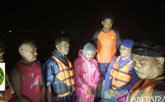 Longboat Rusak Mesin dan Terombang-ambing di Laut, 6 Nelayan Dievakuasi - JPNN.com