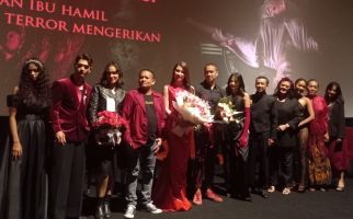 Cerita Frederika Cull Adu Akting dengan Samuel Rizal di Film Malam Keramat - JPNN.com