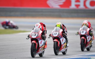 Pembalap Indonesia Naik Podium Perdana di Honda Thailand Talent Cup 2024 - JPNN.com