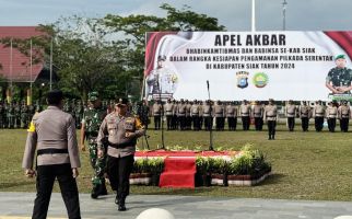 Perdana di Indonesia, Polres Siak Gelar Apel Akbar Bhabinkamtibmas & Babinsa Jelang Pilkada - JPNN.com