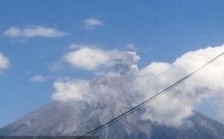 Masih Berstatus Waspada, Gunung Semeru Kembali Erupsi - JPNN.com