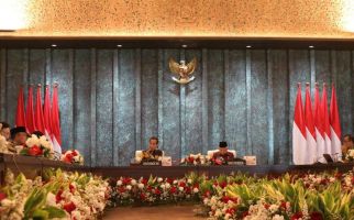 Presiden Jokowi Meminta Maaf kepada Seluruh Anggota Kabinet Indonesia Maju - JPNN.com