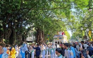 Pawai Kendaraan HJKB ke-214 Bikin Macet, Pj Wali Kota Berkata Begini - JPNN.com