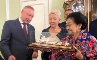 Menjamu Bu Mega, Gubernur Saint Petersburg Puji Jasa Bung Karno bagi Muslim Rusia - JPNN.com