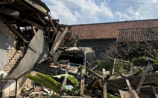 Gempa M 5 Bandung: 700 Rumah Rusak, Korban Luka 82 Orang - JPNN.com