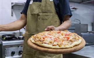 Rayakan Galungan, Felice Italian Bistro Luncurkan Chicken Pizza Sambal Matah - JPNN.com