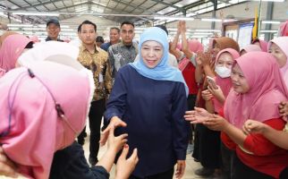 Diyakini Bawa Jatim Makin Maju, Khofifah-Emil Pilihan Utama Buruh Mojokerto - JPNN.com