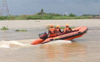 Asyik Mandi, Arziki Tenggelam di Sungai Musi - JPNN.com