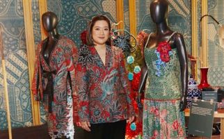 Perpaduan Tradisi dan Inovasi dalam Koleksi The 5 Senses of Batik - JPNN.com