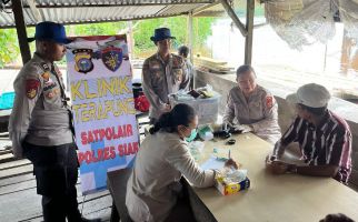 Klinik Terapung, Inovasi Brilian Polres Siak Melayani Warga Pesisir - JPNN.com