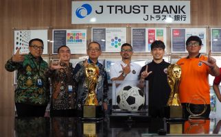 Dukung Persija, J Trust Bank Hadirkan Kartu Debit Co-Branding untuk Jakmania - JPNN.com