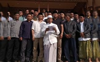 Sukarelawan Ulama Muda Jokowi Deklarasi Dukung Pasangan ZeinJo di Pilkada Purwakarta - JPNN.com