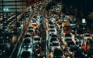 Motor Listrik Masih Kurang Populer Dibanding Mobil Listrik, Kenapa? - JPNN.com