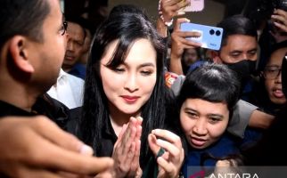 Sandra Dewi: Suami Saya Tidak Pernah Membelikan Tas Mewah - JPNN.com