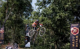 76 Indonesian Downhill 2024, Para Downhiller Elite Siap Taklukkan Ternadi Bike Park Demi Gelar Juara - JPNN.com