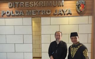 Merasa Jadi Korban Penipuan, Shamsi Ali Lapor ke Polda Metro Jaya - JPNN.com