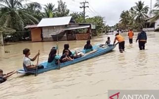 BPBD Nagan Raya Evakuasi Korban Banjir yang Tersebar di 20 Desa - JPNN.com