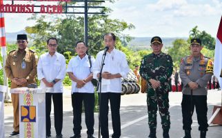 Jokowi Resmikan 24 Ruas Jalan dan Jembatan di Aceh, Begini Harapannya - JPNN.com