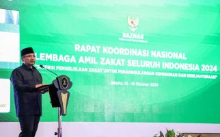 Menag Yaqut Resmikan Program 10.000 Beasiswa Santri BAZNAS - JPNN.com