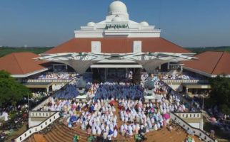 Majelis Zikir Az-Zikra Kembali Bangkit, Usung Tagline Indonesia Berzikir   - JPNN.com