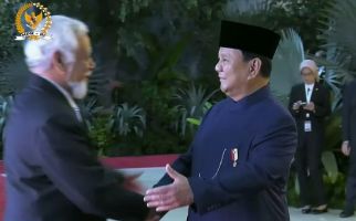 Prabowo Sambut Tamu Negara, Sosok Ini Datang, Langsung Dipeluk Erat - JPNN.com