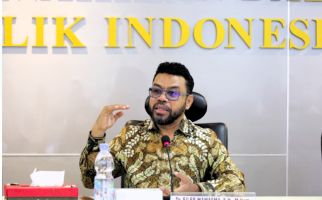 Filep Wamafma: Komite III DPD RI Siap Berkolaborasi dengan Pemerintah untuk Entaskan Kemiskinan Ekstrem - JPNN.com