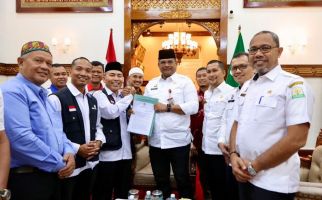 Temui Pj Gubernur, Aliansi Buruh Menyuarakan UMP Aceh 2025 Naik jadi Rp 4 juta Per Bulan - JPNN.com