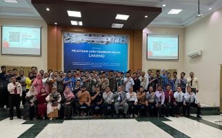 UNIDA Gontor Bangun Ekosistem Produk Halal lewat Pelatihan Juru Sembelih - JPNN.com